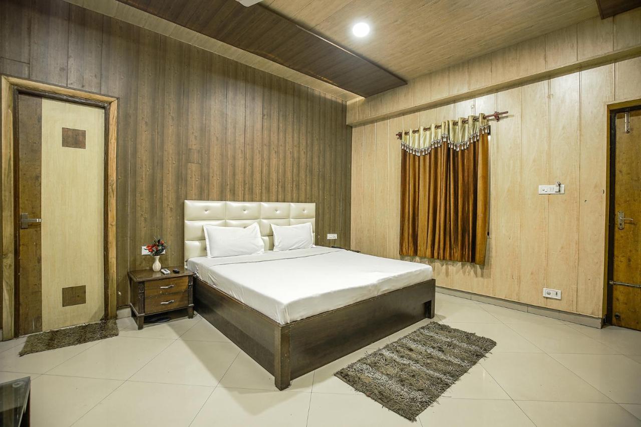 Hotel Hk Continental Amritsar Extérieur photo
