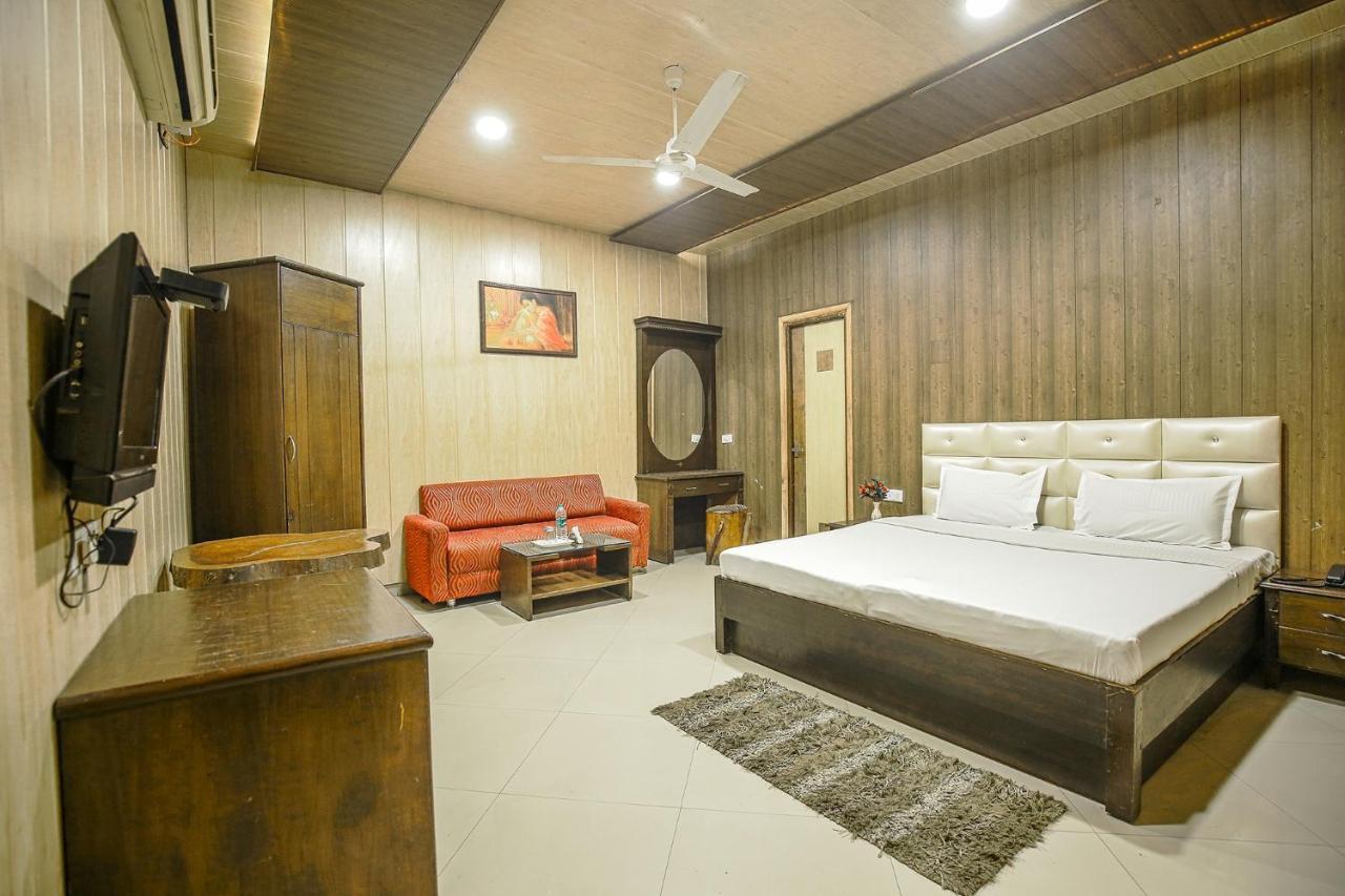 Hotel Hk Continental Amritsar Extérieur photo