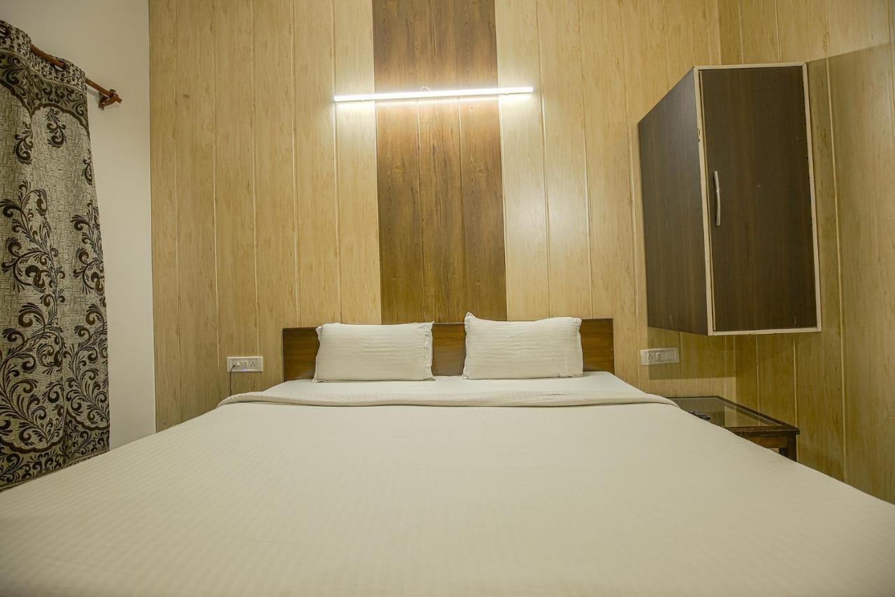 Hotel Hk Continental Amritsar Extérieur photo