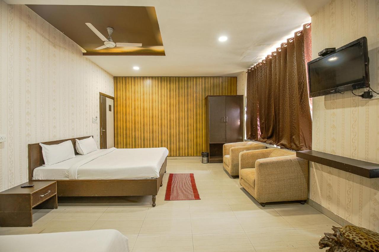 Hotel Hk Continental Amritsar Extérieur photo