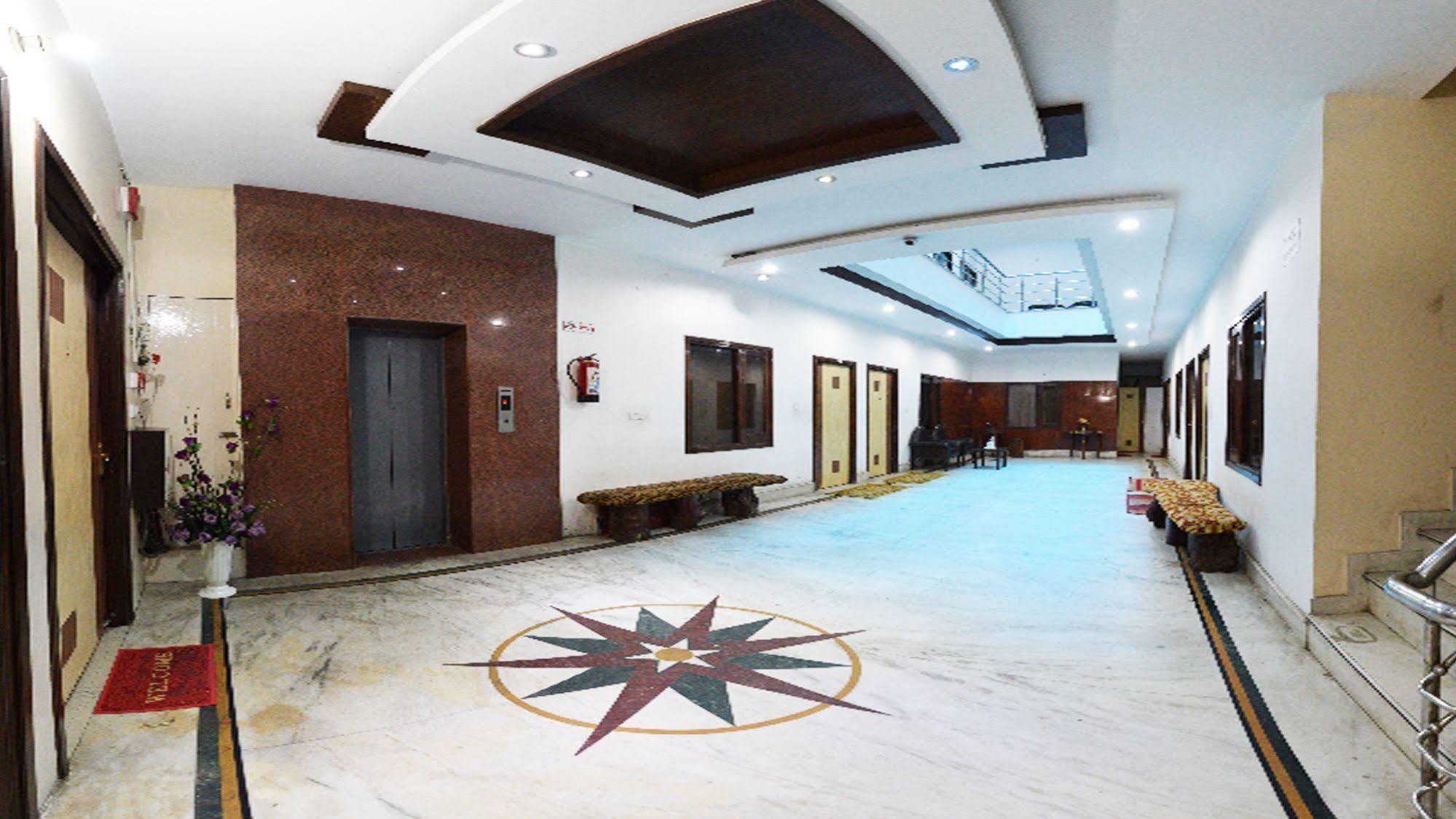 Hotel Hk Continental Amritsar Extérieur photo