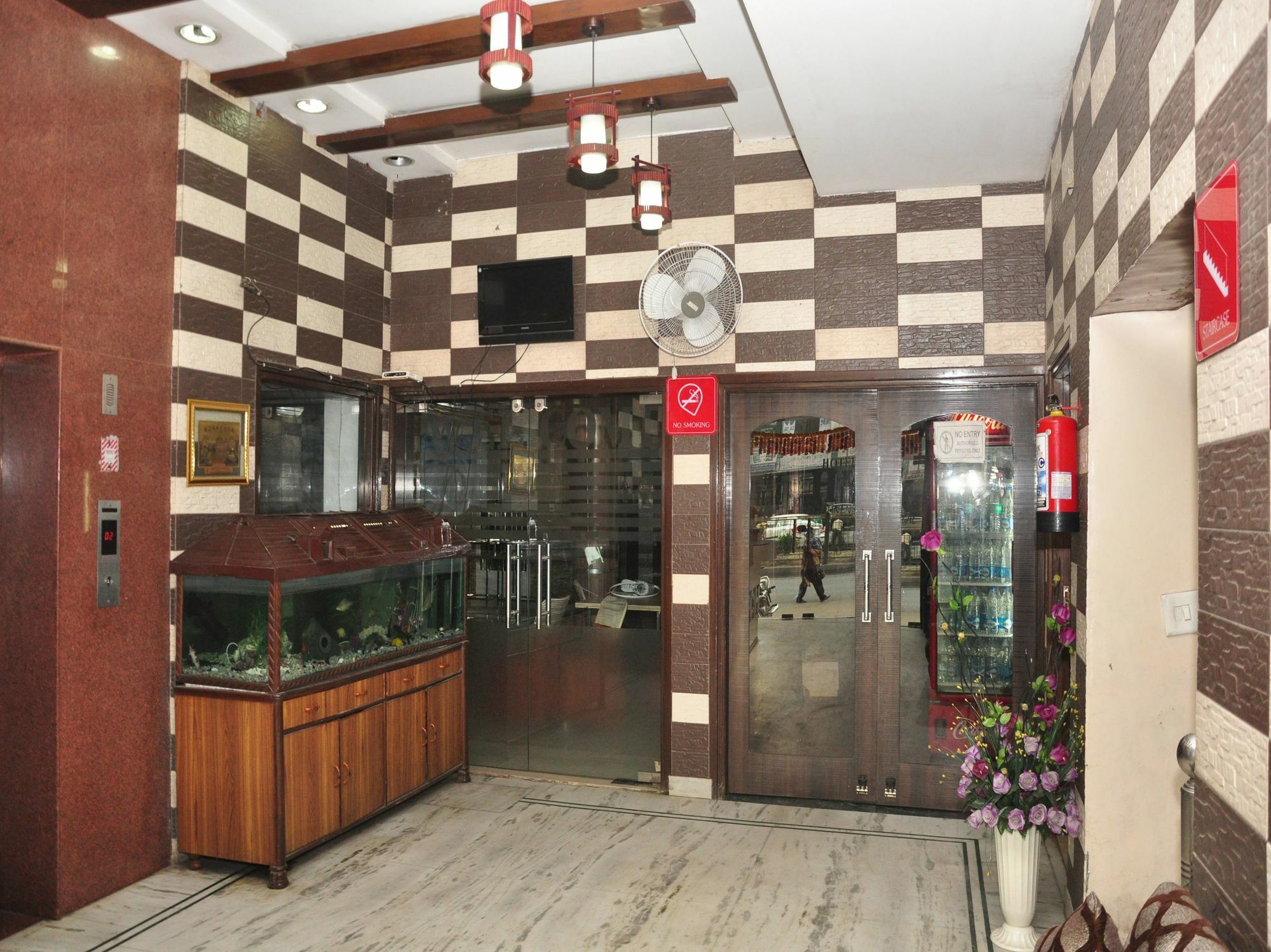 Hotel Hk Continental Amritsar Extérieur photo