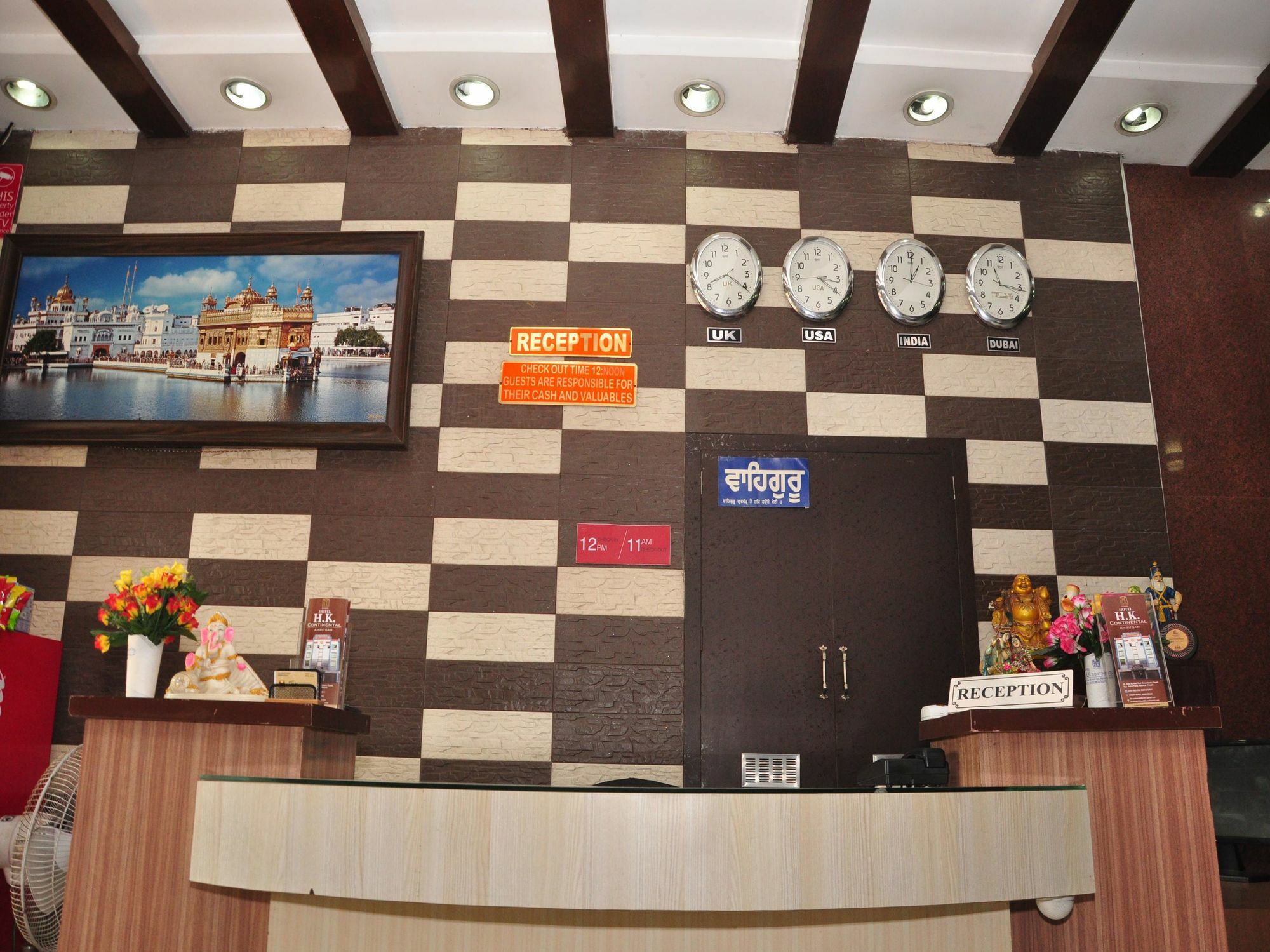 Hotel Hk Continental Amritsar Extérieur photo
